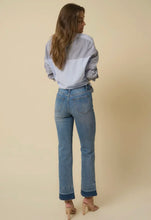 Load image into Gallery viewer, Hailey released Seam Straight Leg Denim