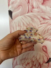 Load image into Gallery viewer, Riley Floral Claw Clip