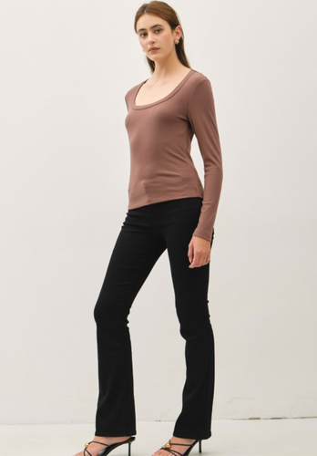 Courtney Soft Basic Scoop Neck Top