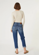 Load image into Gallery viewer, Sienna Tomboy Jeans