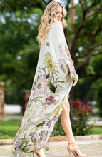 Load image into Gallery viewer, Sasha Floral Kimono